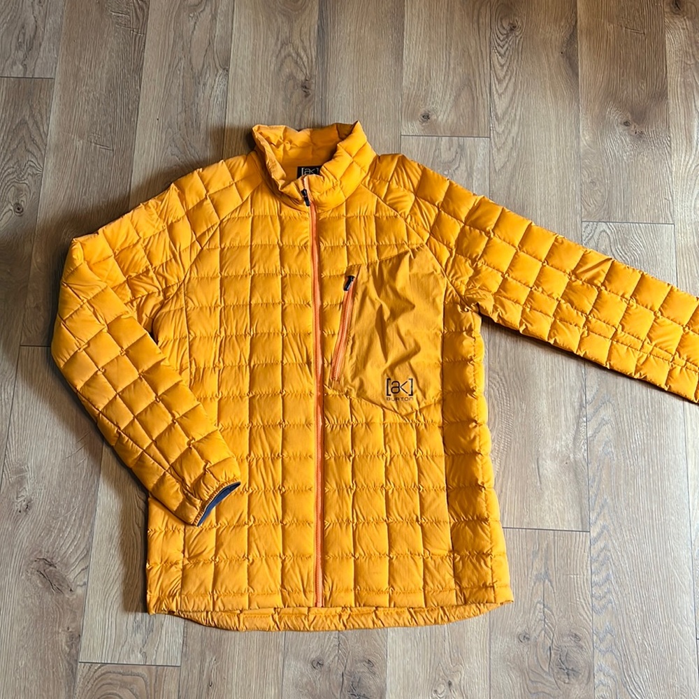 Burton AK BK lite Down Jacket